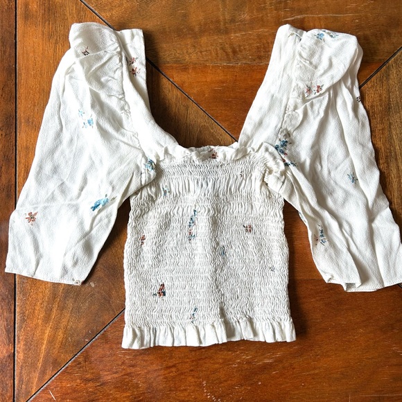 Olivaceous Tops - Olivaceous White Puff Sleeve Smocked Cropped Blouse